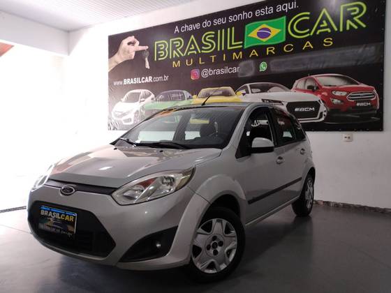 FORD FIESTA 1.6 ROCAM SE 8V FLEX 4P MANUAL FORD FIESTA 1.6 ROCAM SE 8V FLEX 4P MANUAL